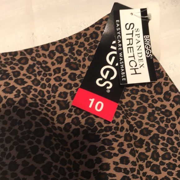 Ladies Briggs Leopard Spandex Stretch Skirt - Picture 3 of 11